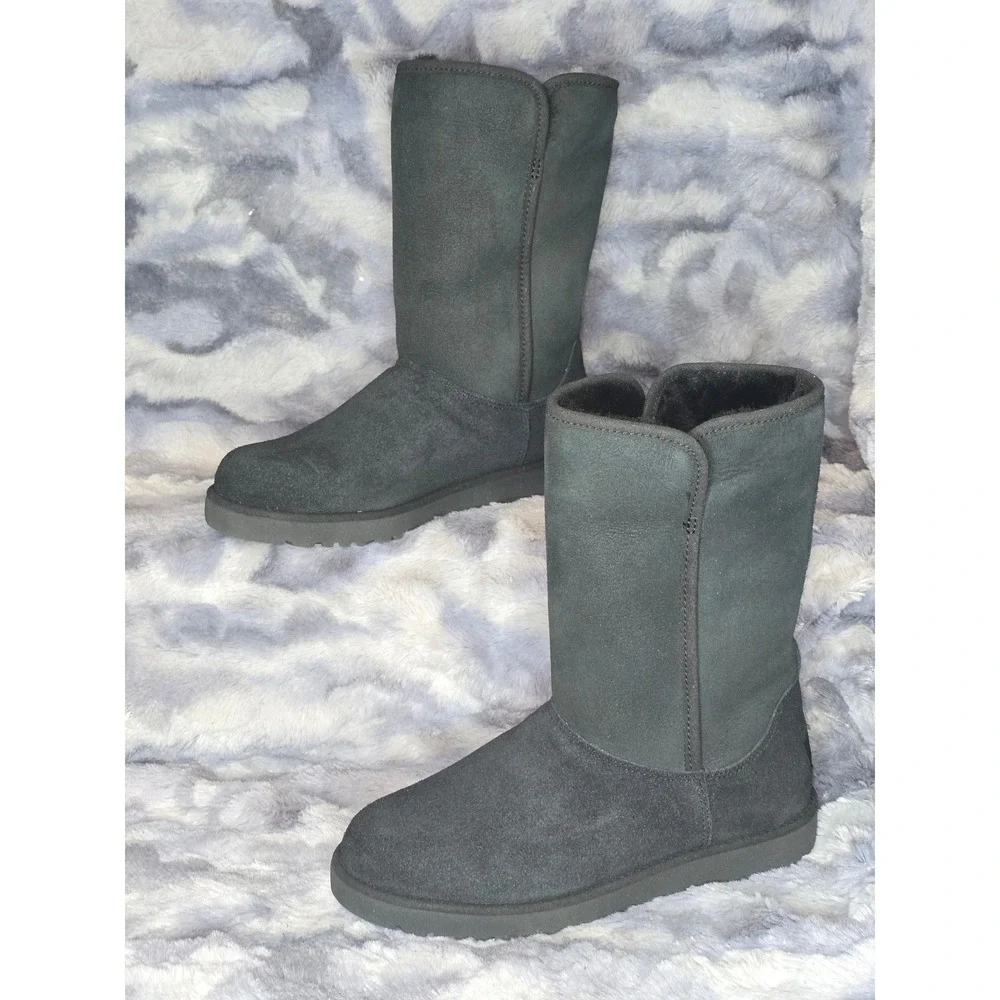 NEW UGG Classic Michelle Boots Black‎ Suede Sheepskin Lined Women's Size 5